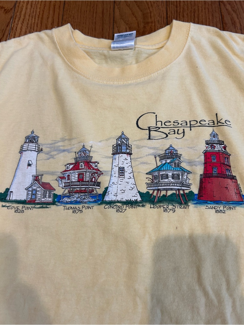 Chesapeake Bay Lighthouses T-Shirt Mens XL Yellow 100% Cotton Graphic Tee - Picture 3 of 11